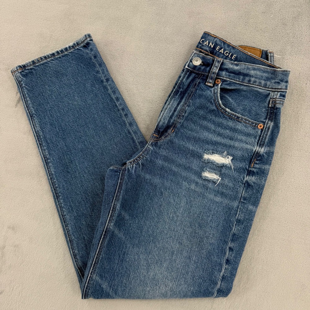 American Eagle Super High-Rise Baggy Jeans Womens 2 Straight Strigid Distressed